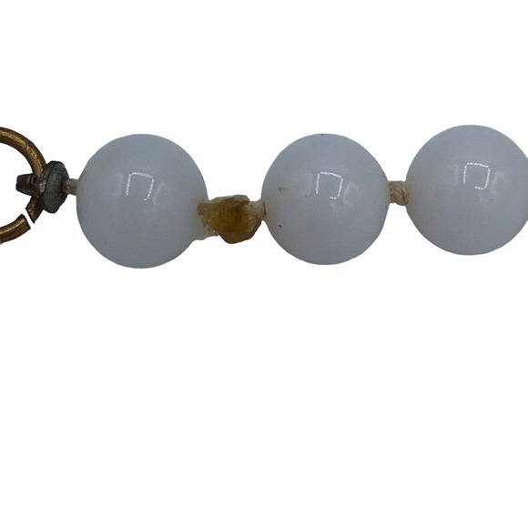 Vintage Milk Glass Necklace Single Strand Hand Knotted Beads 28” Long - Picture 4 of 7
